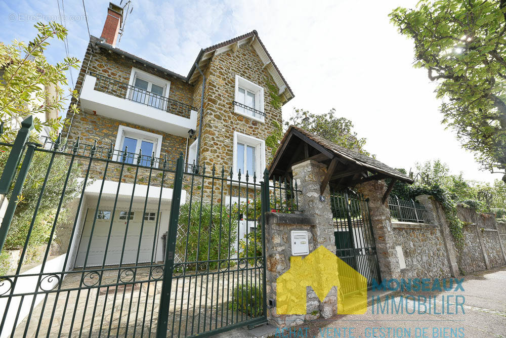 Maison à EPINAY-SUR-ORGE