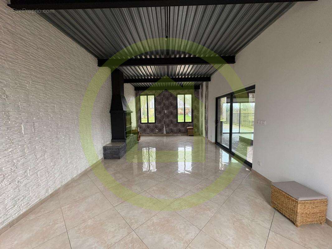 Maison 256 m² à Ochancourt  - photo 3