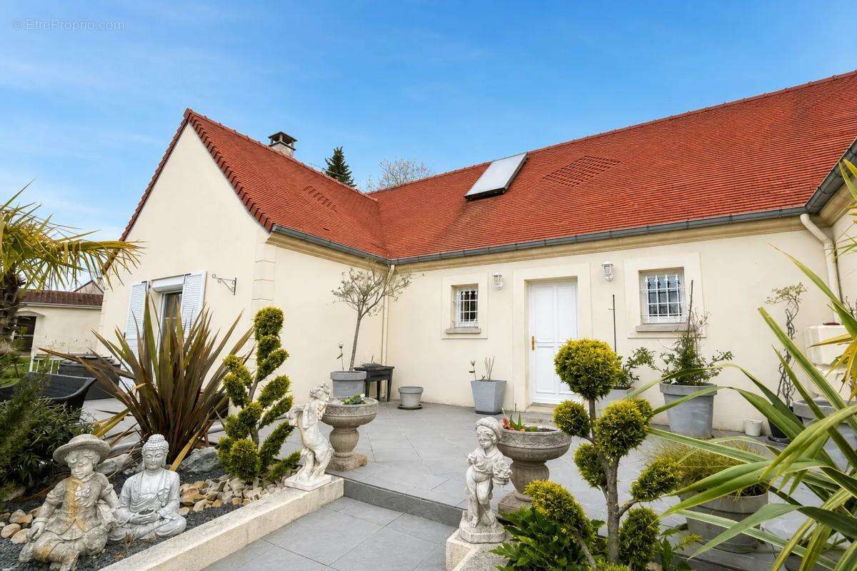 Maison à SOIGNOLLES-EN-BRIE