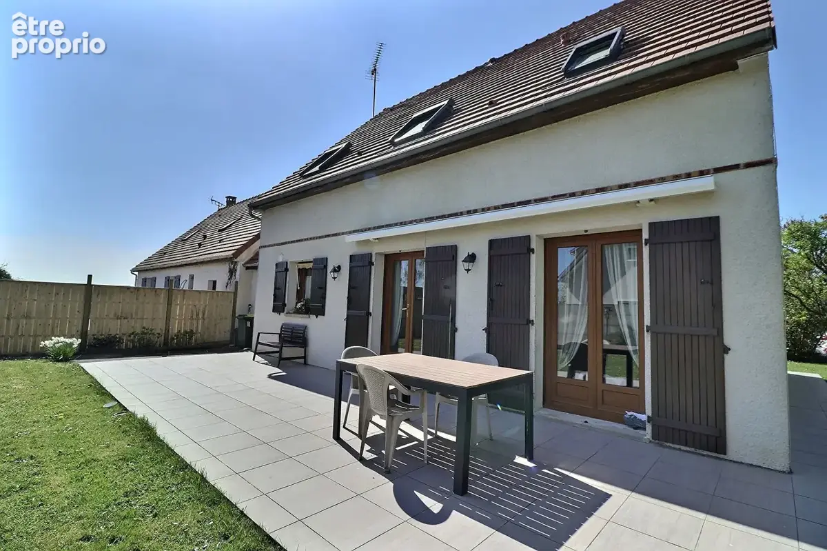 Maison 5 pièces 122 m2 - photo 2