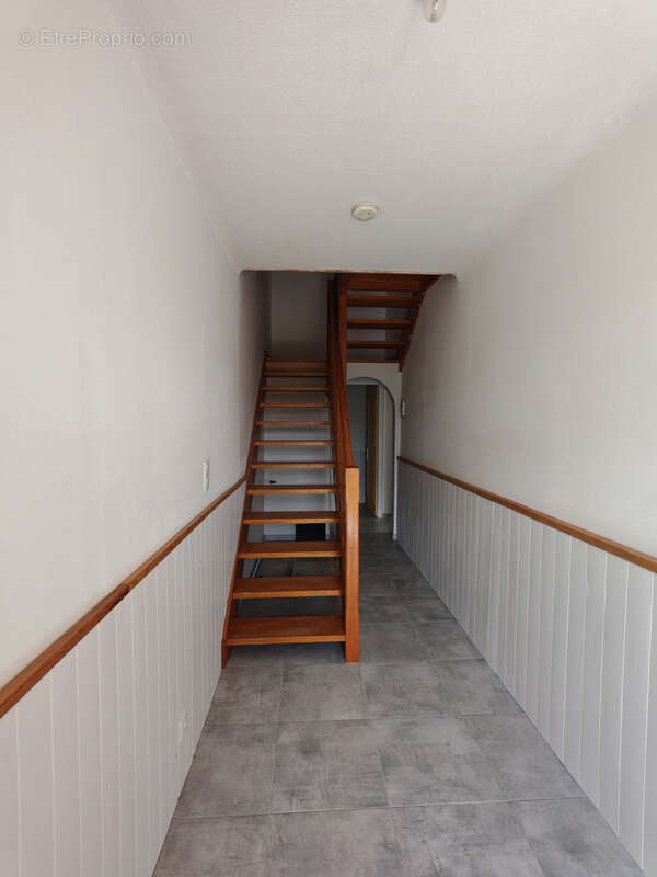 Maison à SAINT-HERBLON