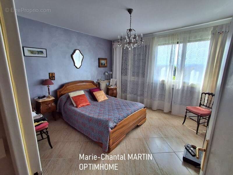 Appartement à MARSEILLE-8E