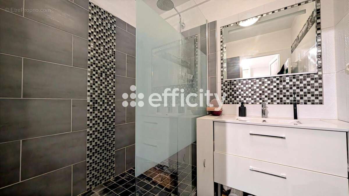 Appartement à LOGNES