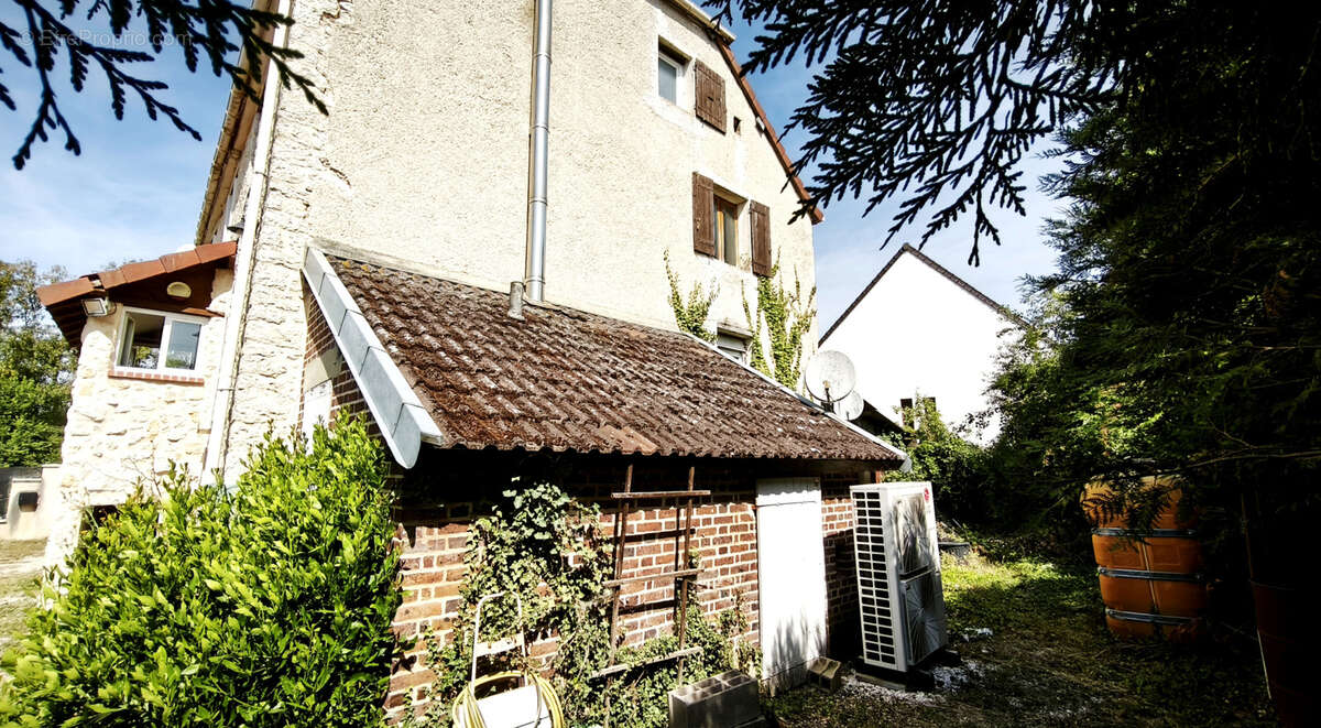 Maison d'habitation en pierre de - photo 13