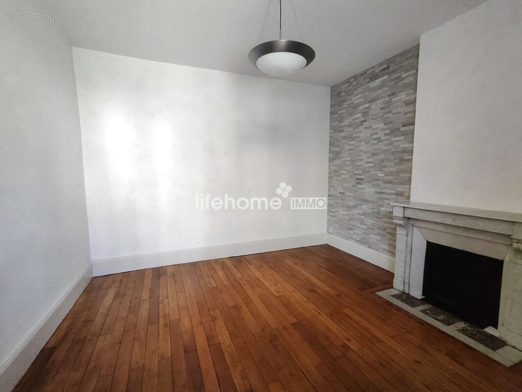 Maison 194 m² à Chateauroux  - photo 5