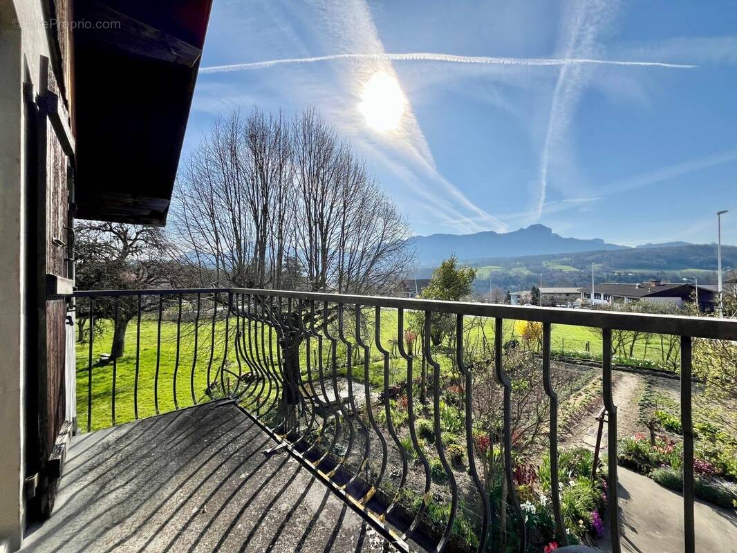 Appartement à GROISY