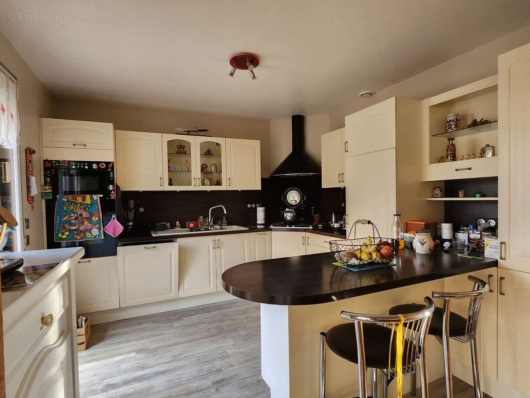 Maison à CONDAT-SUR-VIENNE