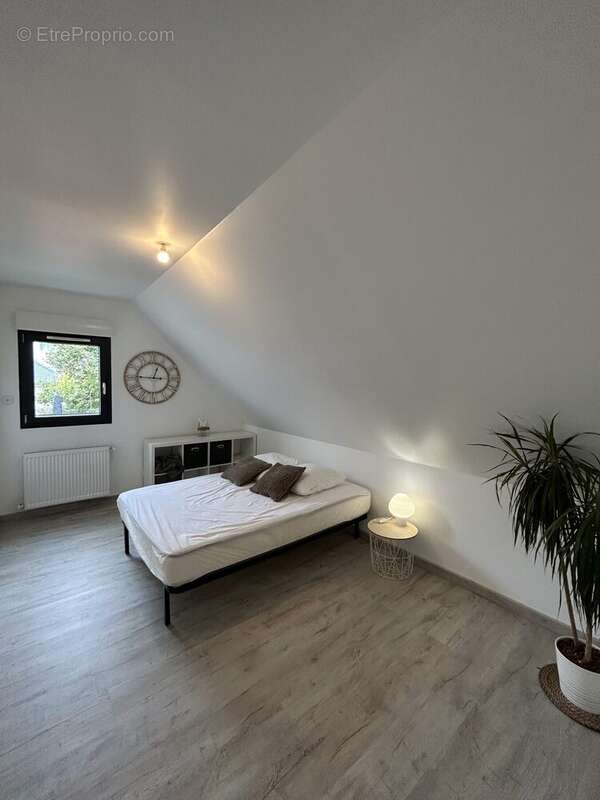 Maison à LA CHAPELLE-SAINT-MESMIN