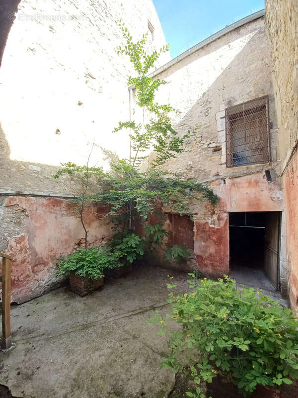 Appartement à LA CHARITE-SUR-LOIRE