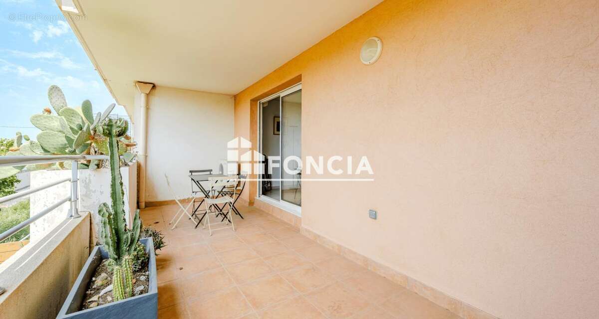 Appartement à HYERES