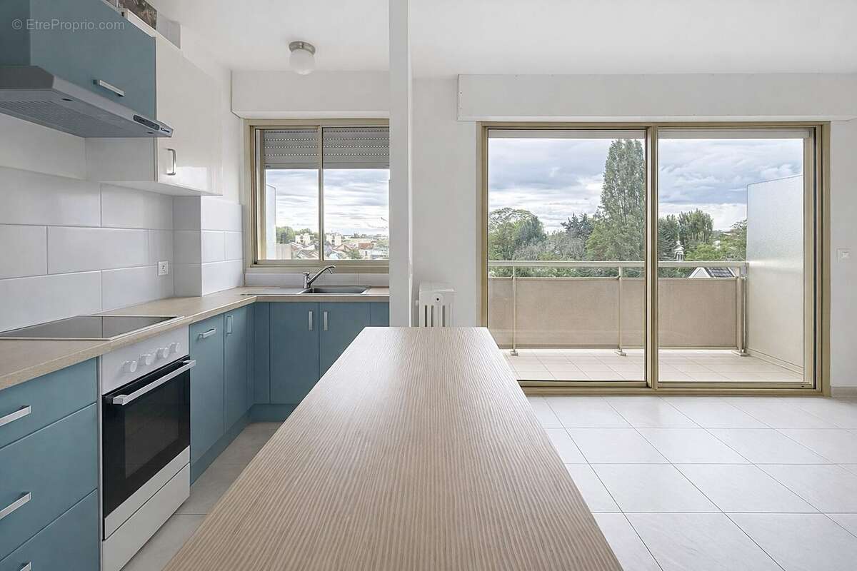 Appartement à SAINT-MAUR-DES-FOSSES