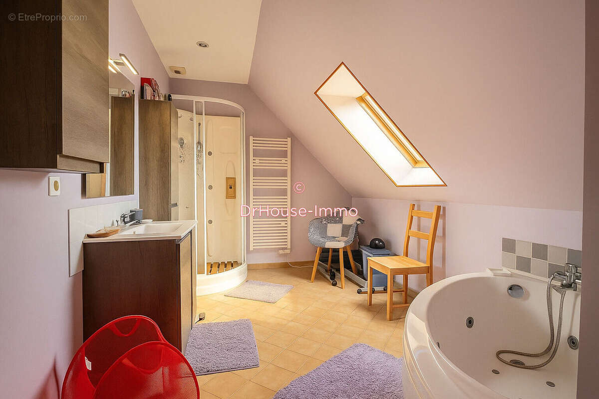 Maison à LE NEUBOURG