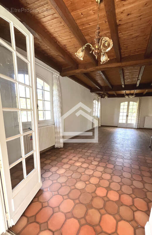 Maison à BLANQUEFORT