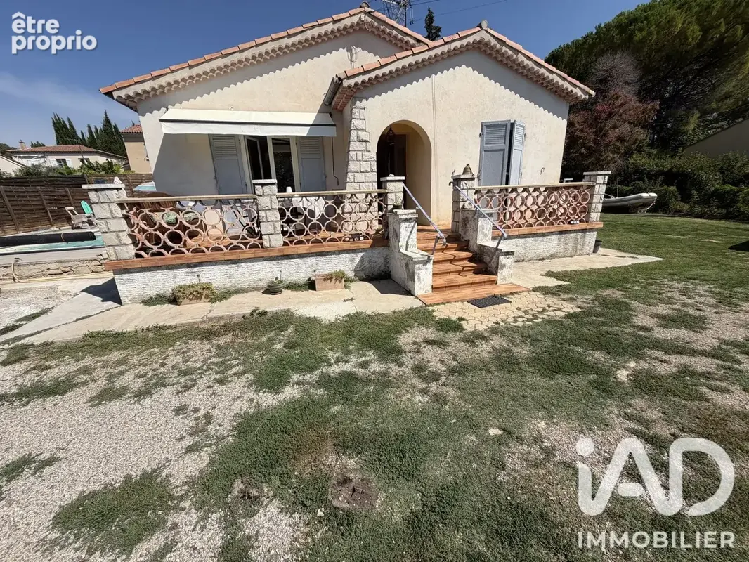 Photo 1 - Maison à SAINTE-TULLE