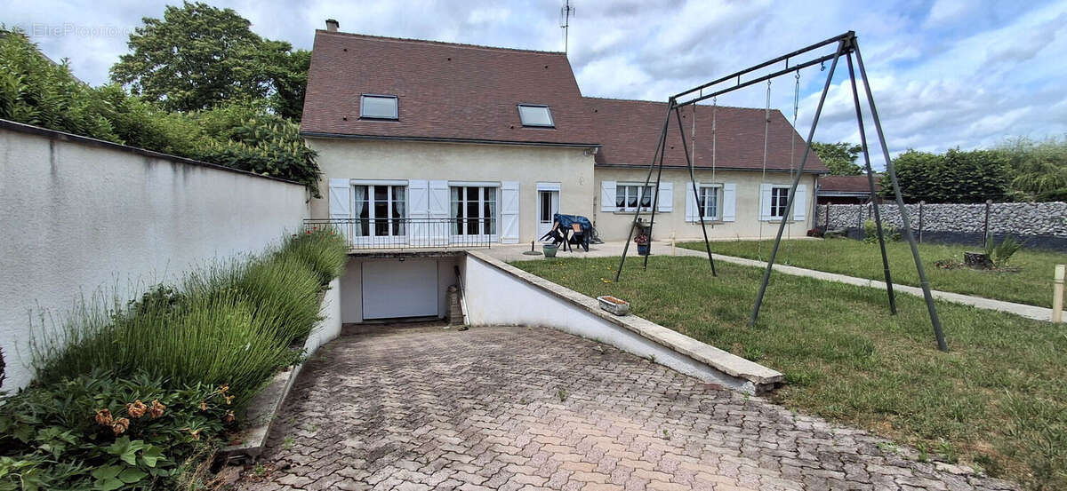 Maison 138m² à crépy-en-valois - photo 2