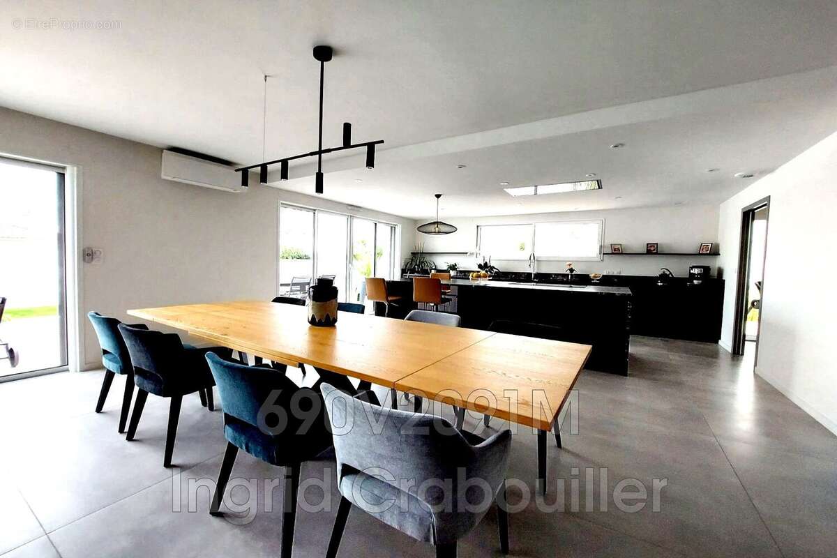 Maison à VAUX-SUR-MER