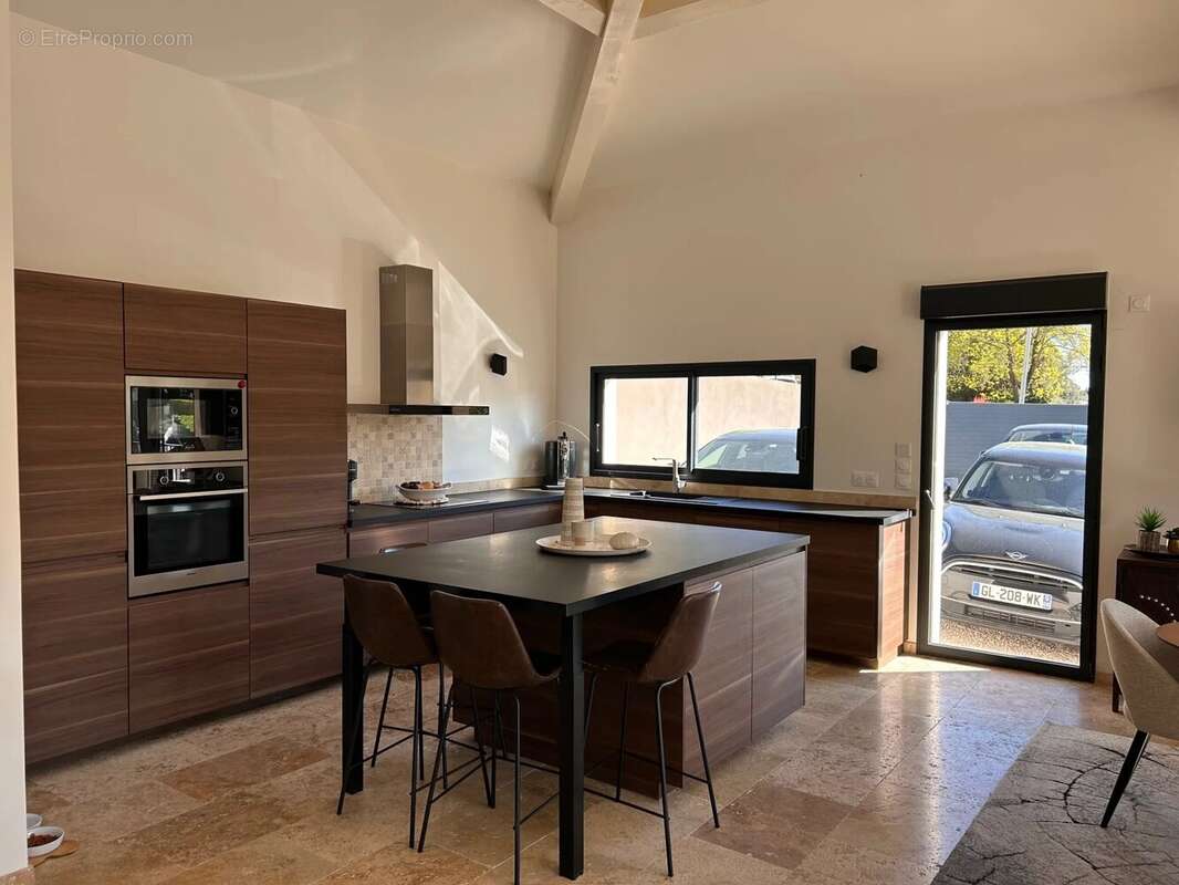 Maison à VALBONNE