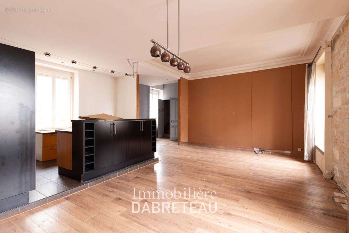 Maison à VILLEURBANNE