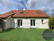 Maison à SAINT-SULPICE-DE-POMMERAY