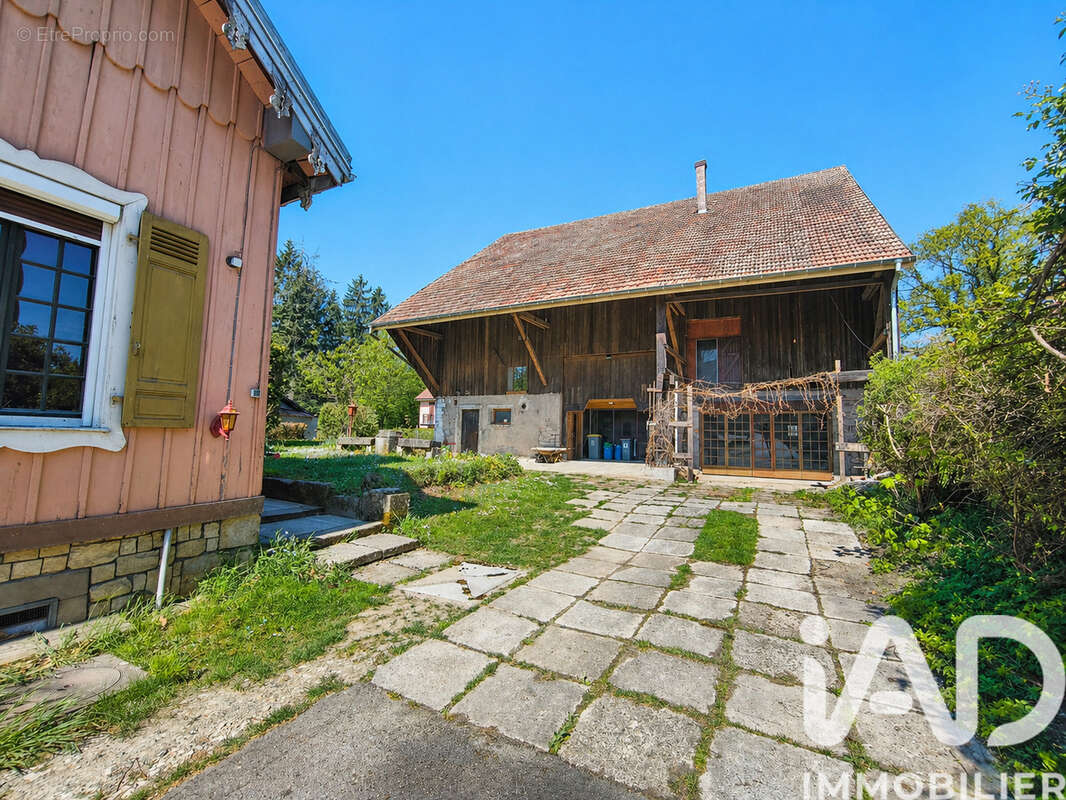 Photo 3 - Maison à MONTREUX-CHATEAU