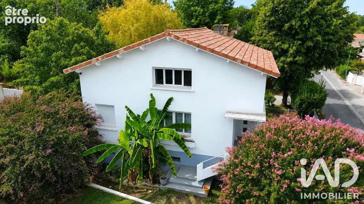 Photo 1 - Maison à SAINT-MEDARD-DE-GUIZIERES