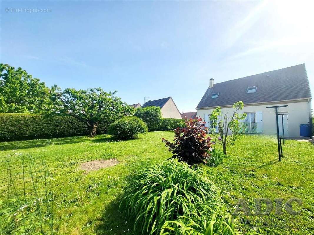 Maison à LAGNY-LE-SEC