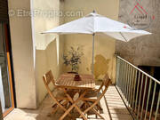 Appartement à PERNES-LES-FONTAINES