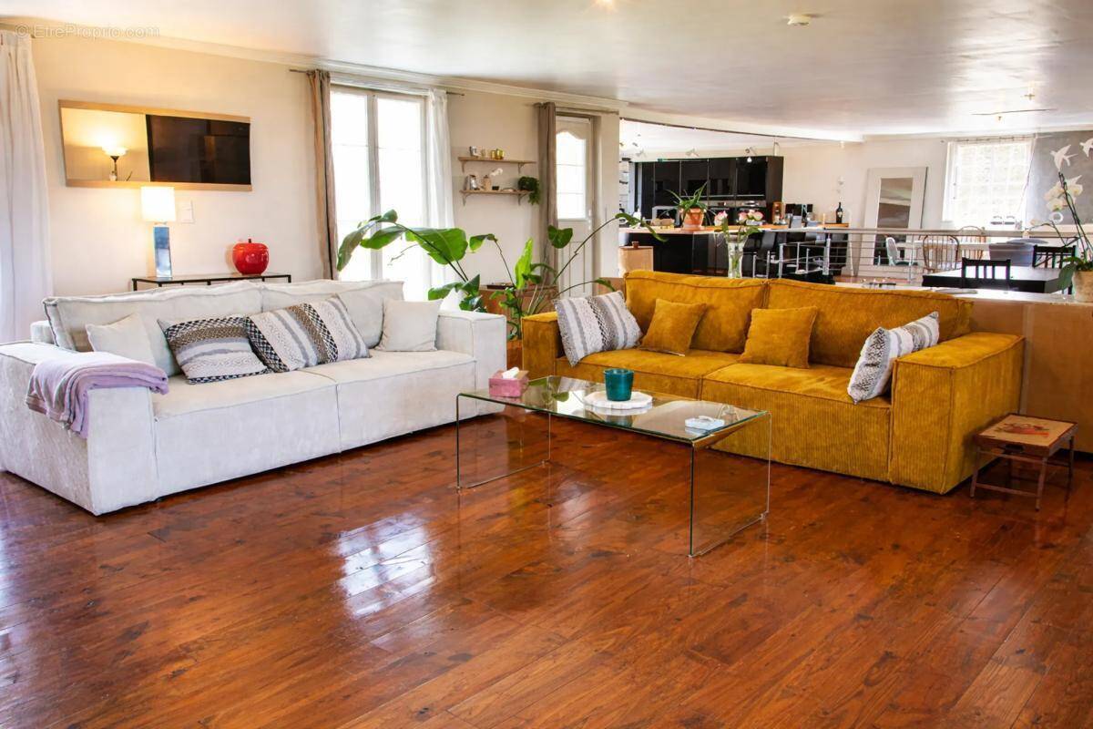 Appartement à SAINT-MEARD-DE-GURCON