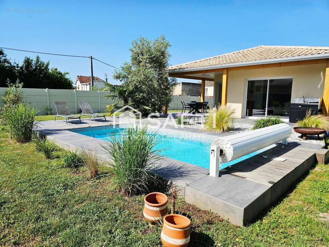 Maison 112 m² à Saint-Laurent-Medoc  - photo 3