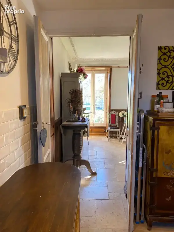 A deux pas de la Cité Médiévale, Maison de maître 350 m² - photo 12