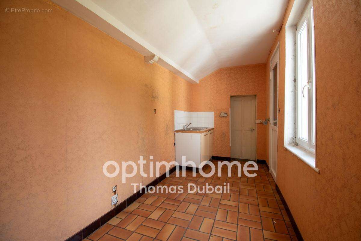 Maison individuelle à rénover avec jardin - photo 4