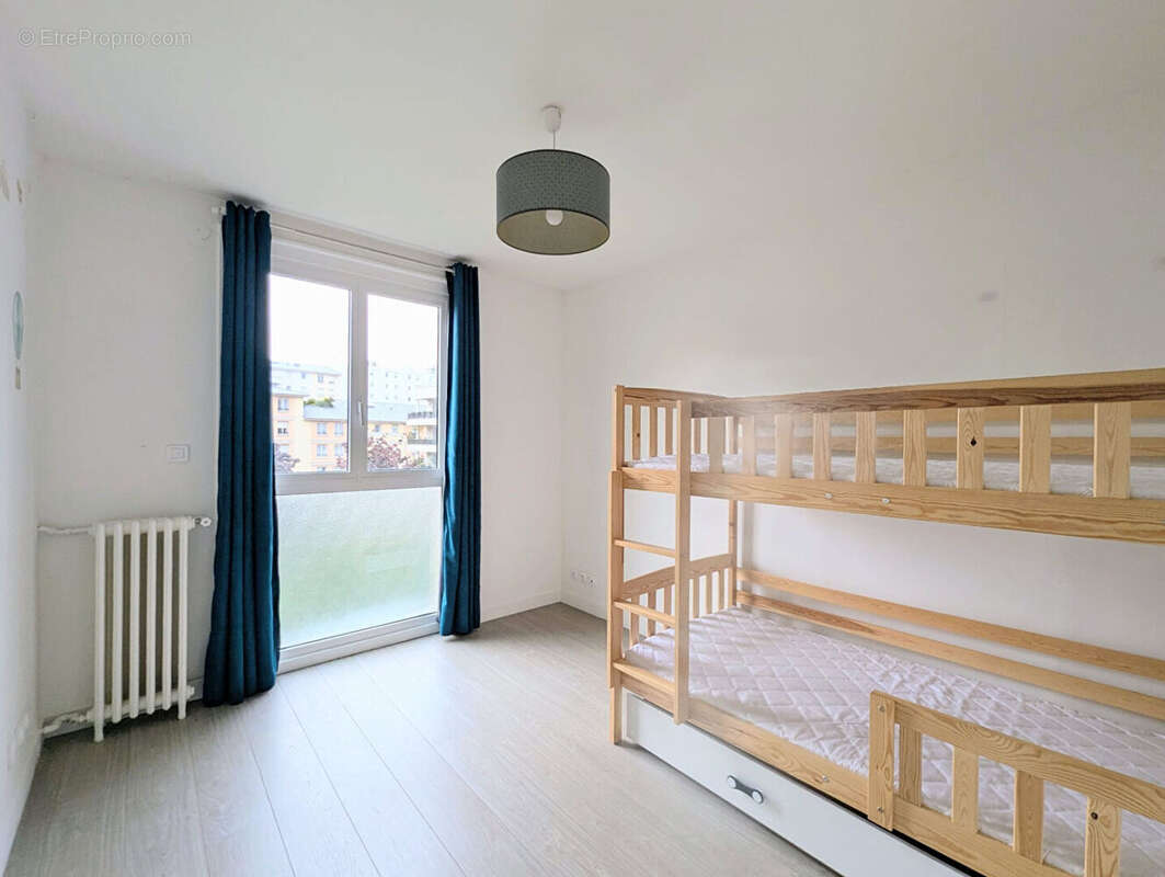 Appartement à MONTROUGE