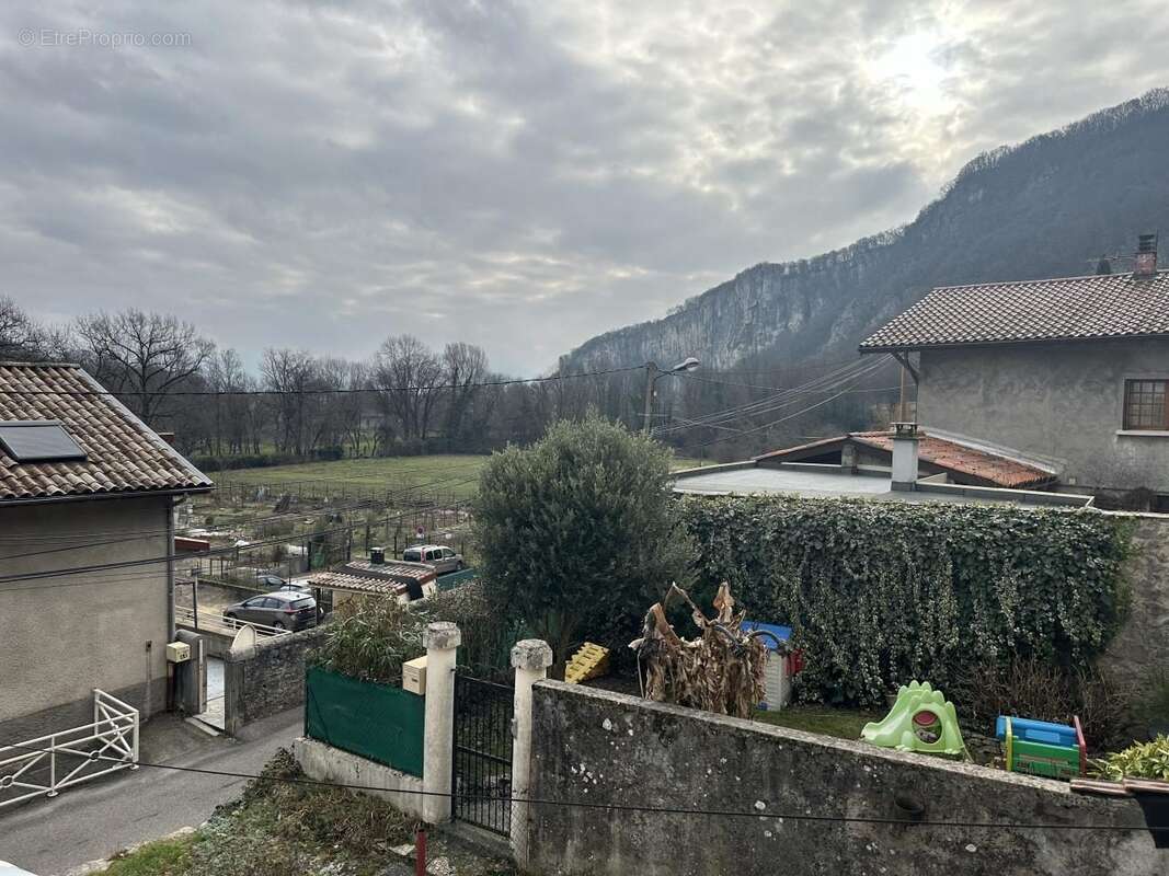 vue sud - Maison à FONTAINE