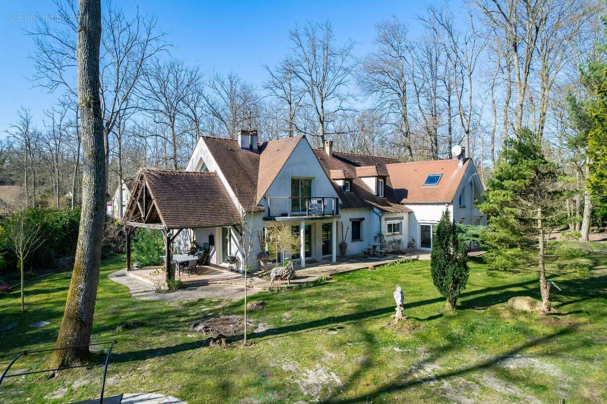 Maison à NOISY-SUR-ECOLE