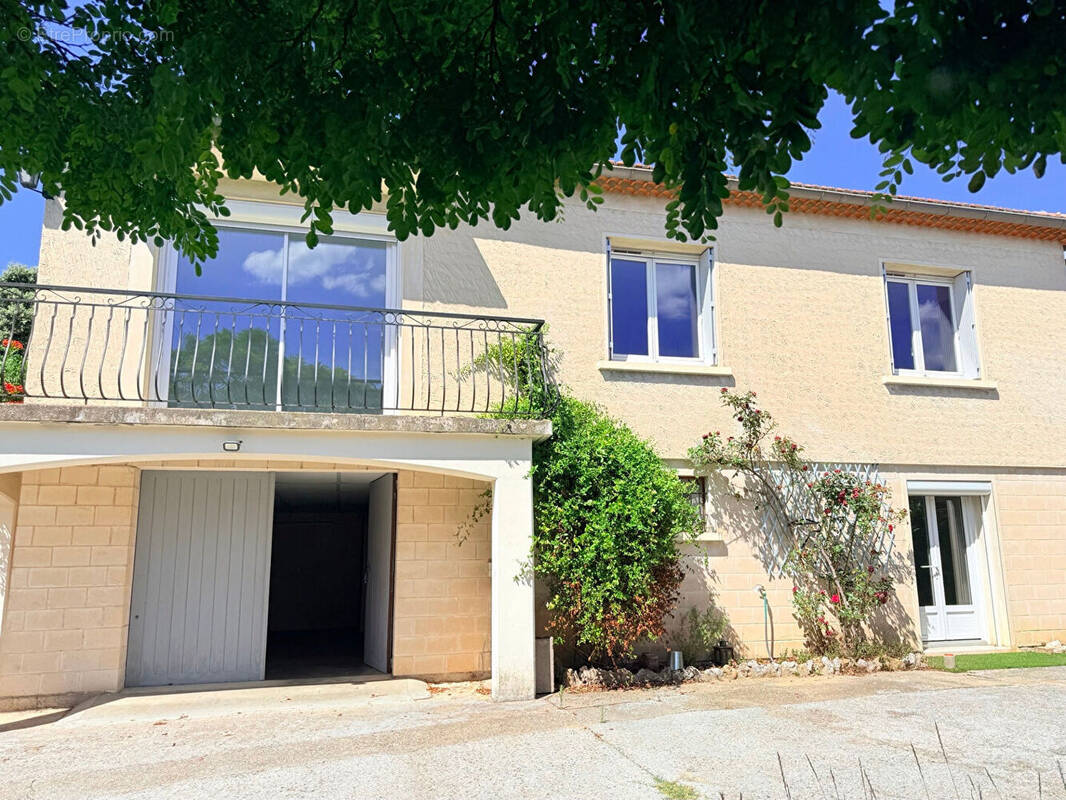 Maison à BOLLENE