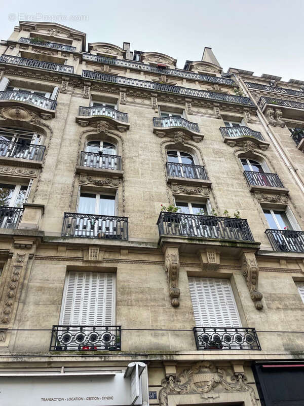 Appartement à PARIS-3E