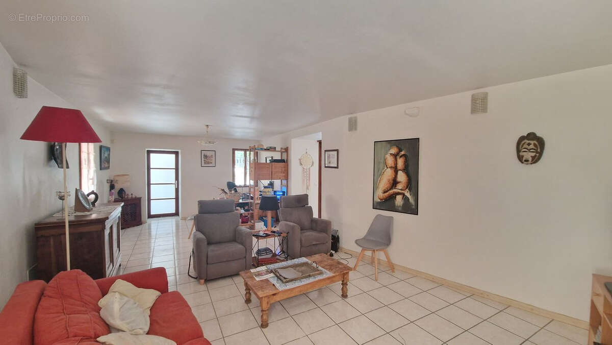 Maison à SAINT-MACAIRE