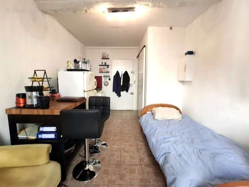 Appartement à VALLAURIS