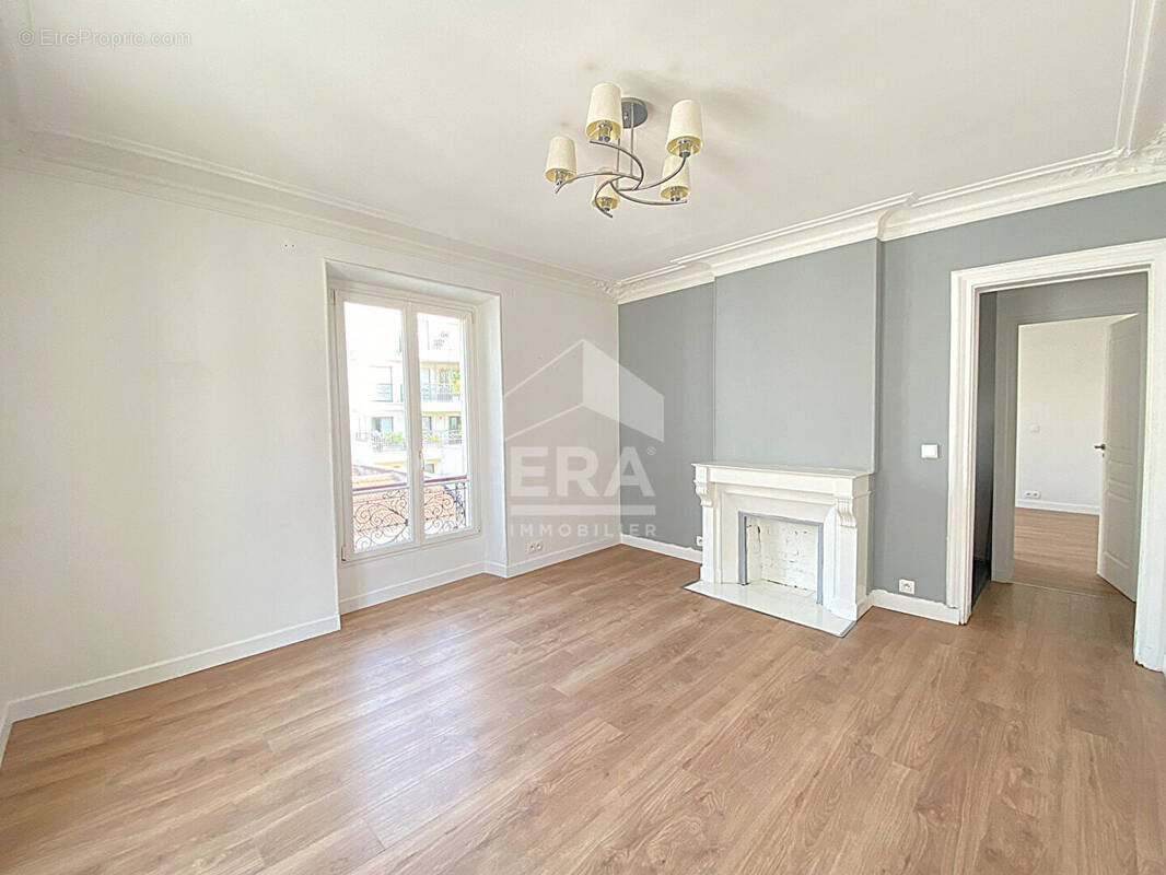 Appartement à LEVALLOIS-PERRET