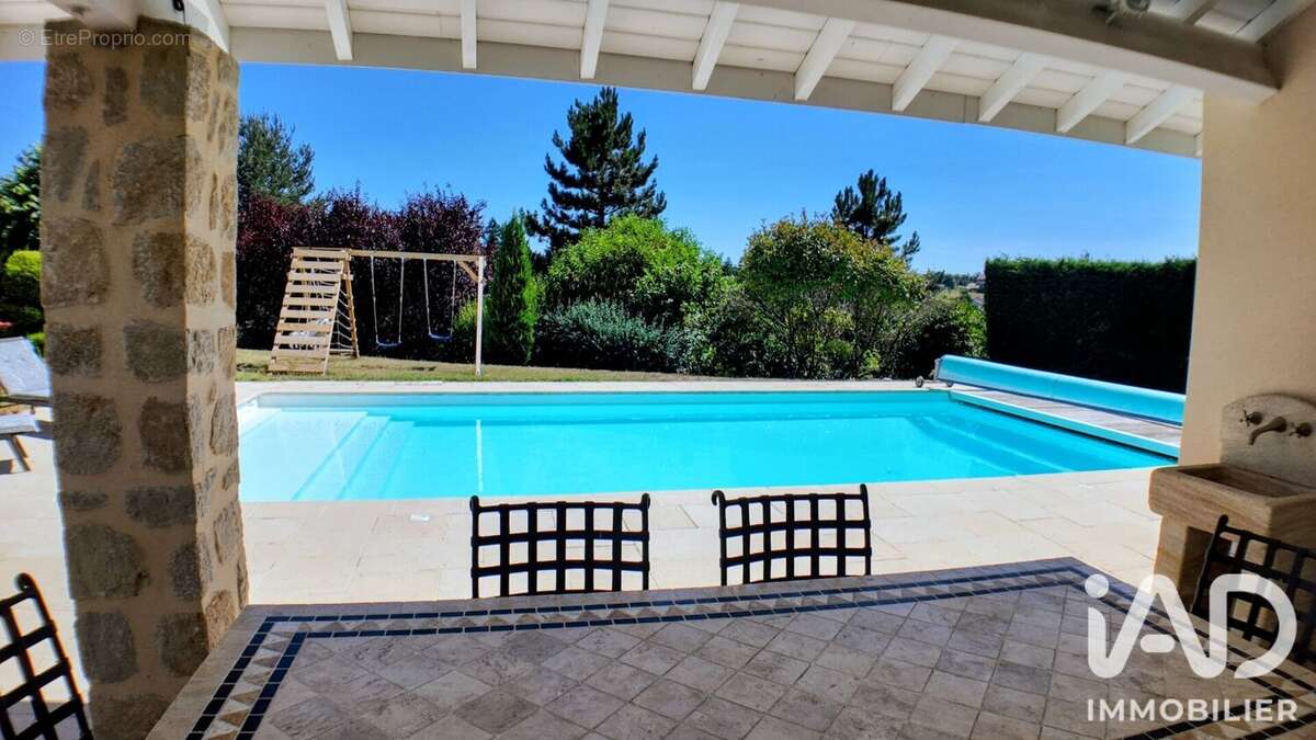 Maison 196 m² à Monistrol-Sur-Loire  - photo 6