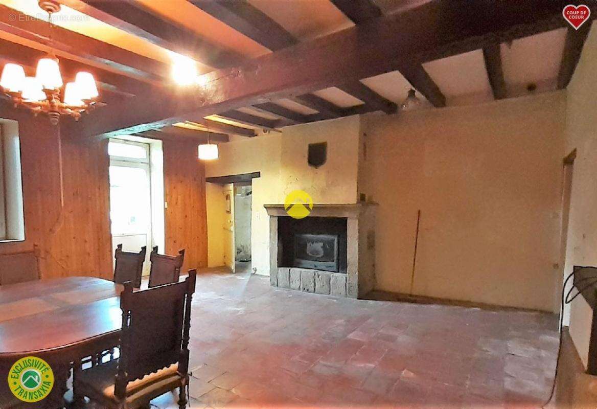 Maison à SAINT-HILAIRE