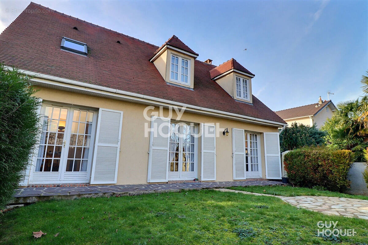 Maison à CHEVILLY-LARUE