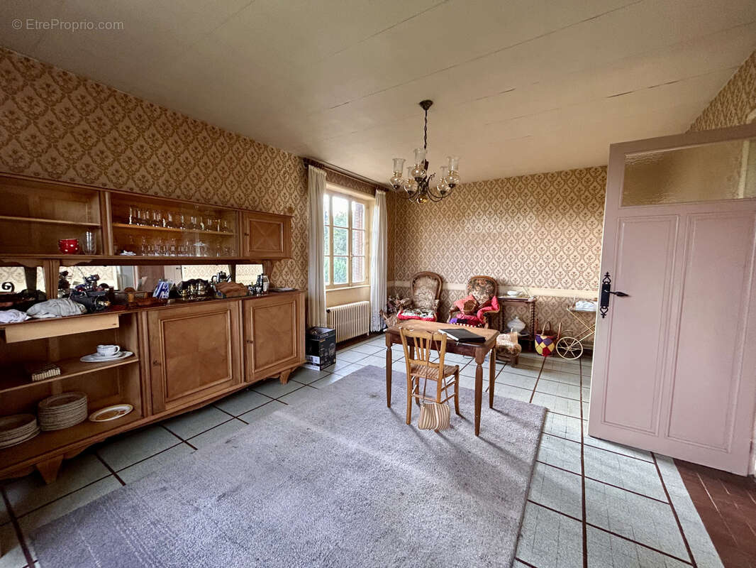 Maison à SAINT-NIZIER-SOUS-CHARLIEU