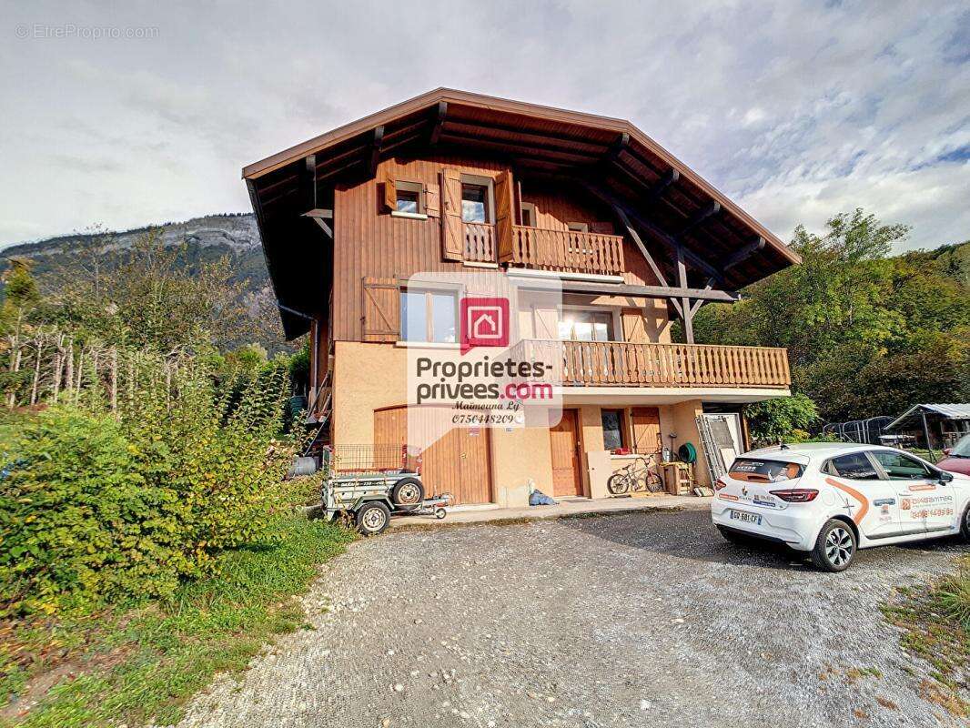 Maison à UGINE