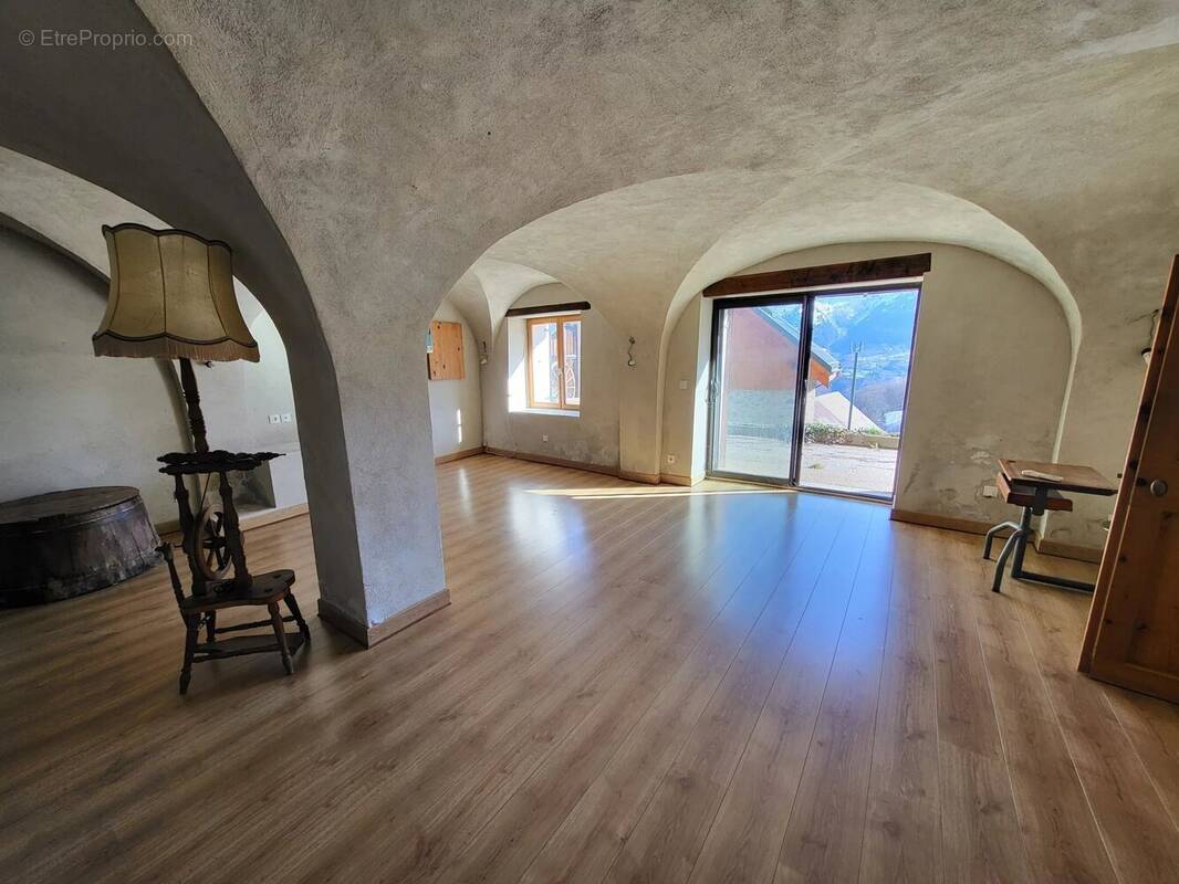 Maison à AURIS