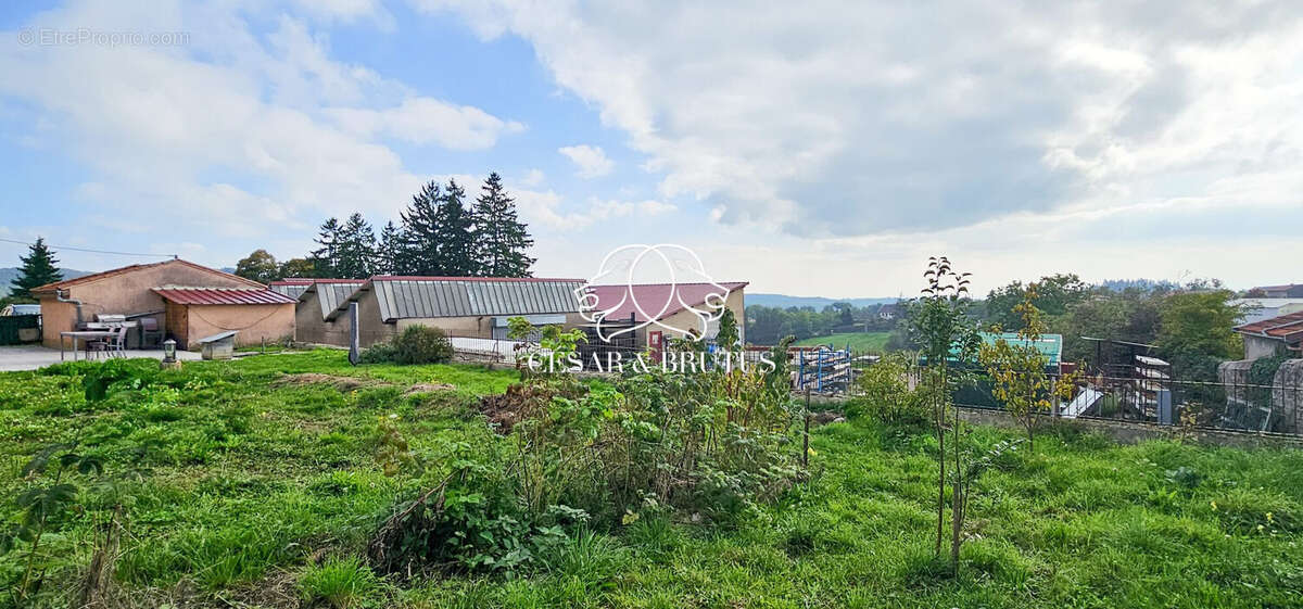 Maison à SAINT-JUST-LA-PENDUE