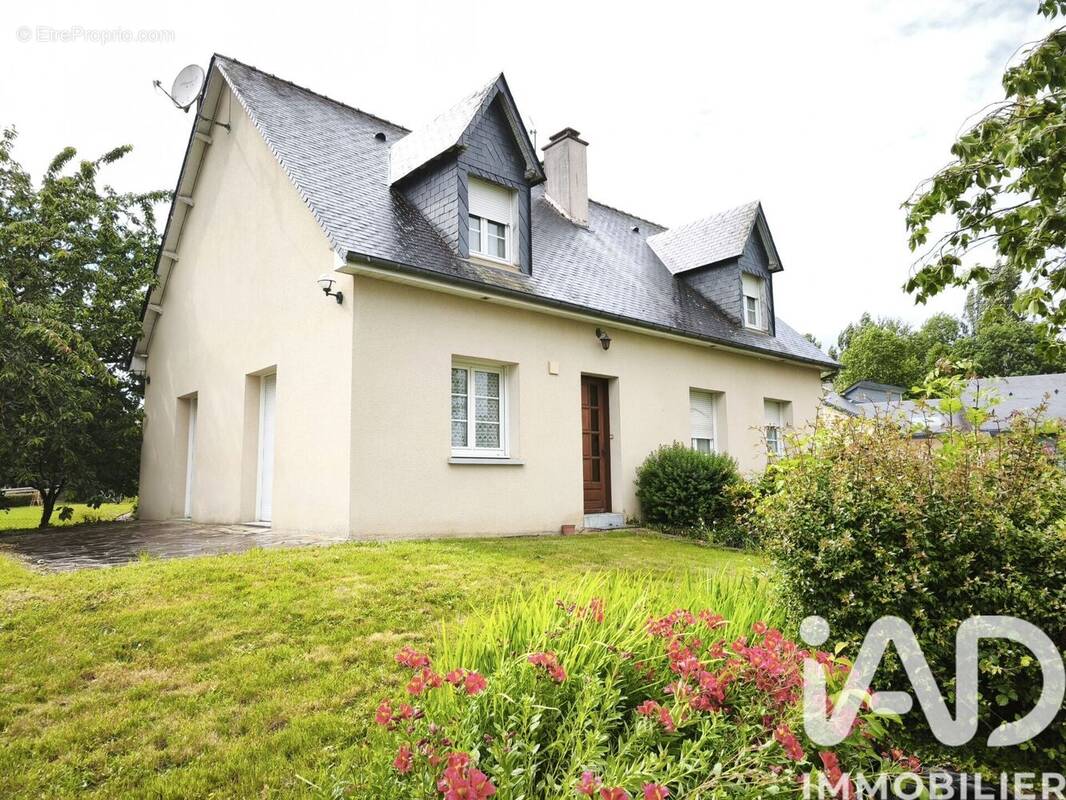 Photo 1 - Maison à VILLAINES-LA-JUHEL