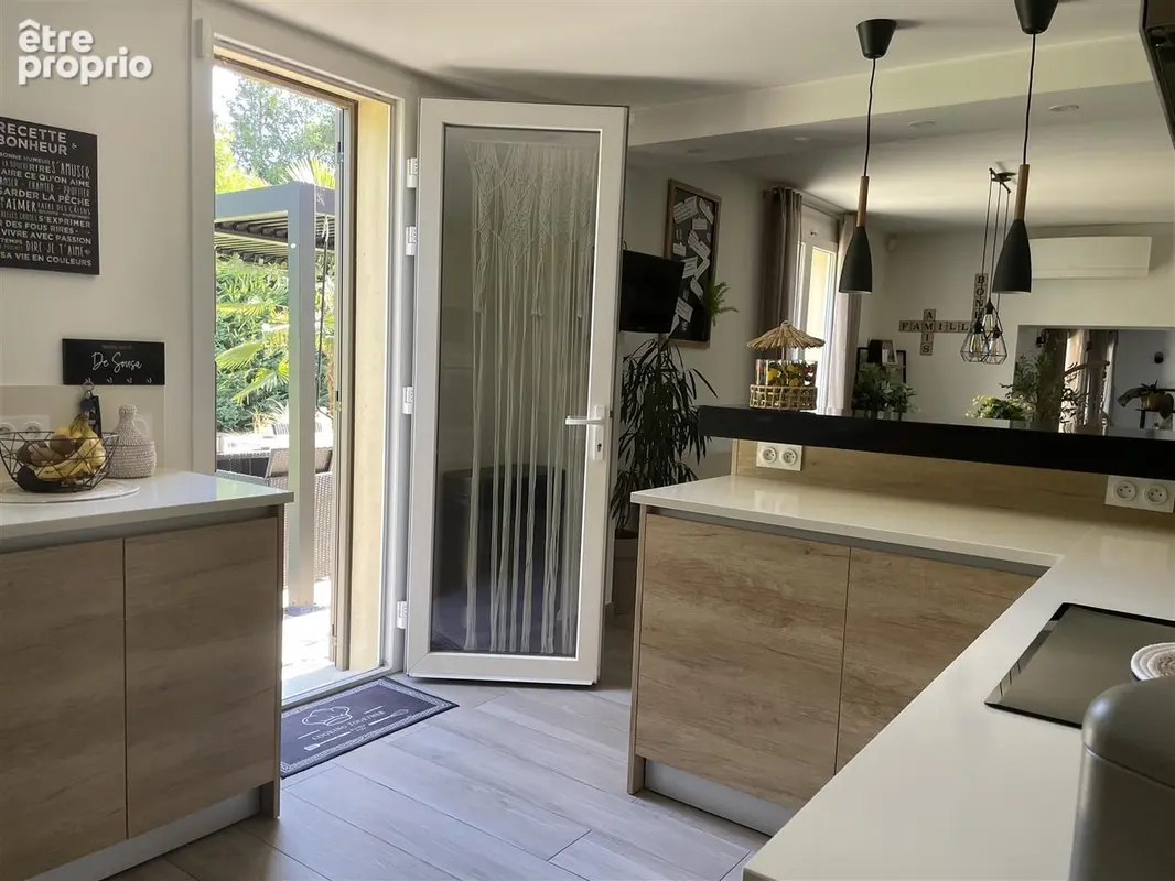 Maison 7 pièces 190 m² à vendre à La Queue-En-Brie (94510) - photo 5