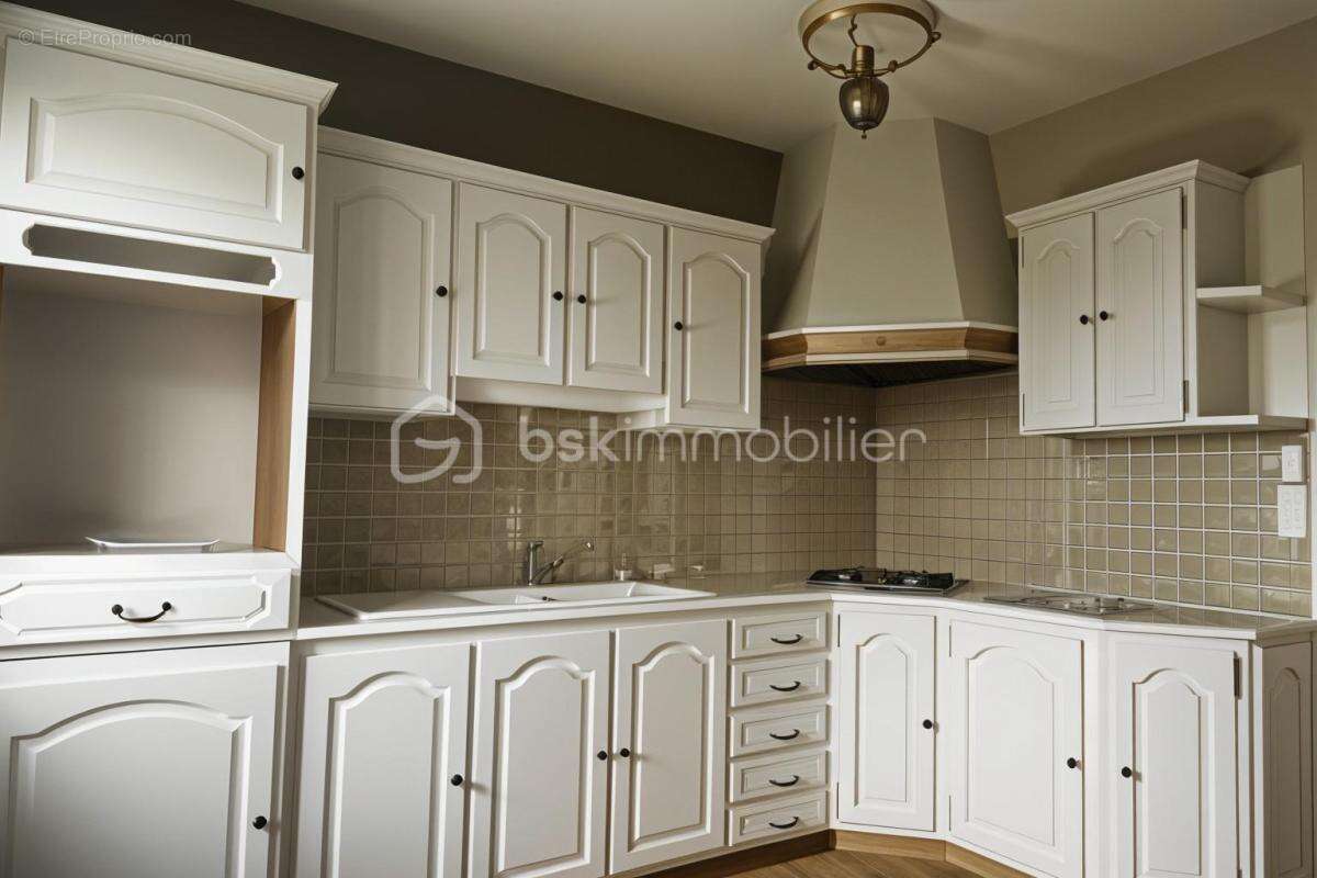 Maison à VILLEBAROU