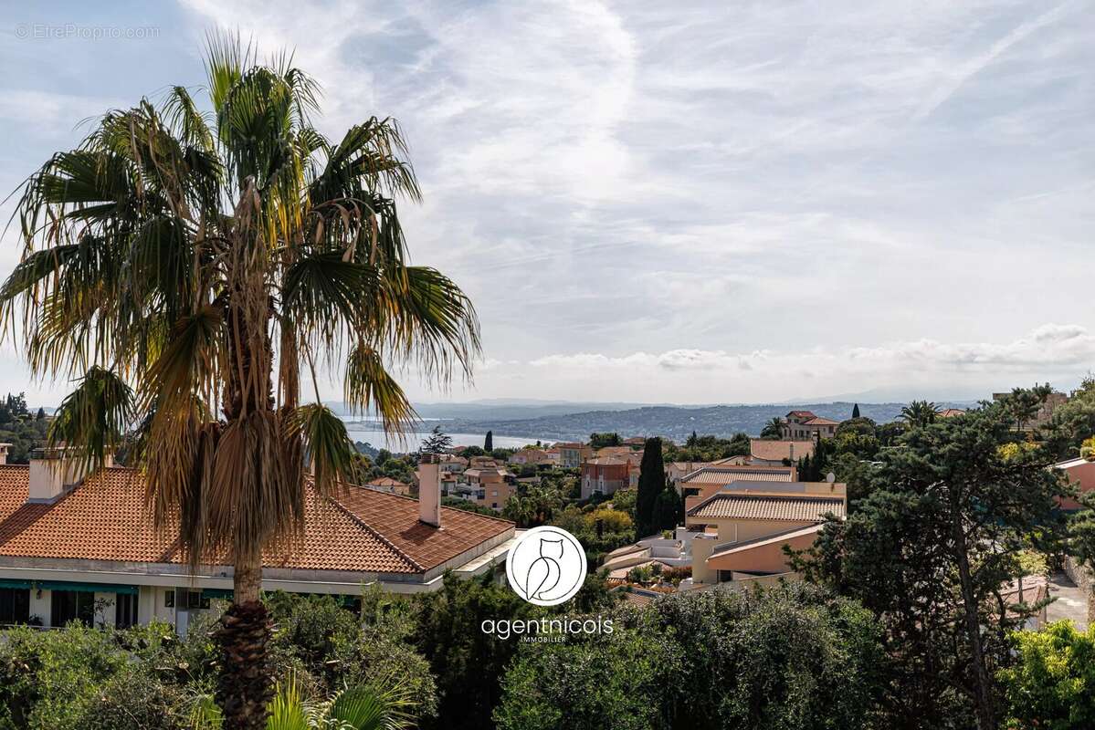 Appartement à VILLEFRANCHE-SUR-MER